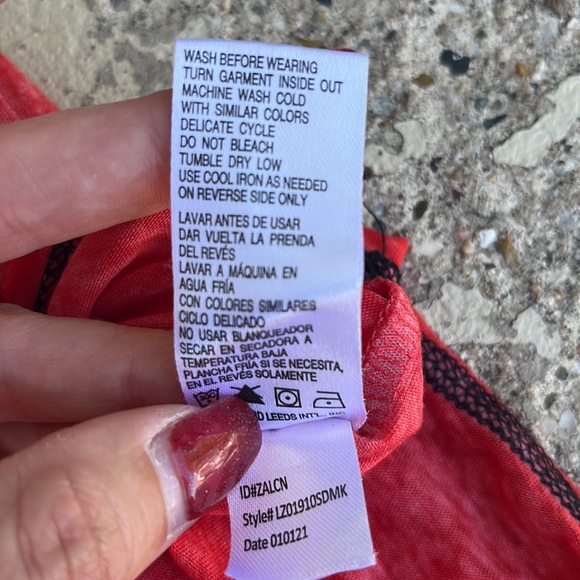 EUC Disney T-shirt. - Picture 9 of 12